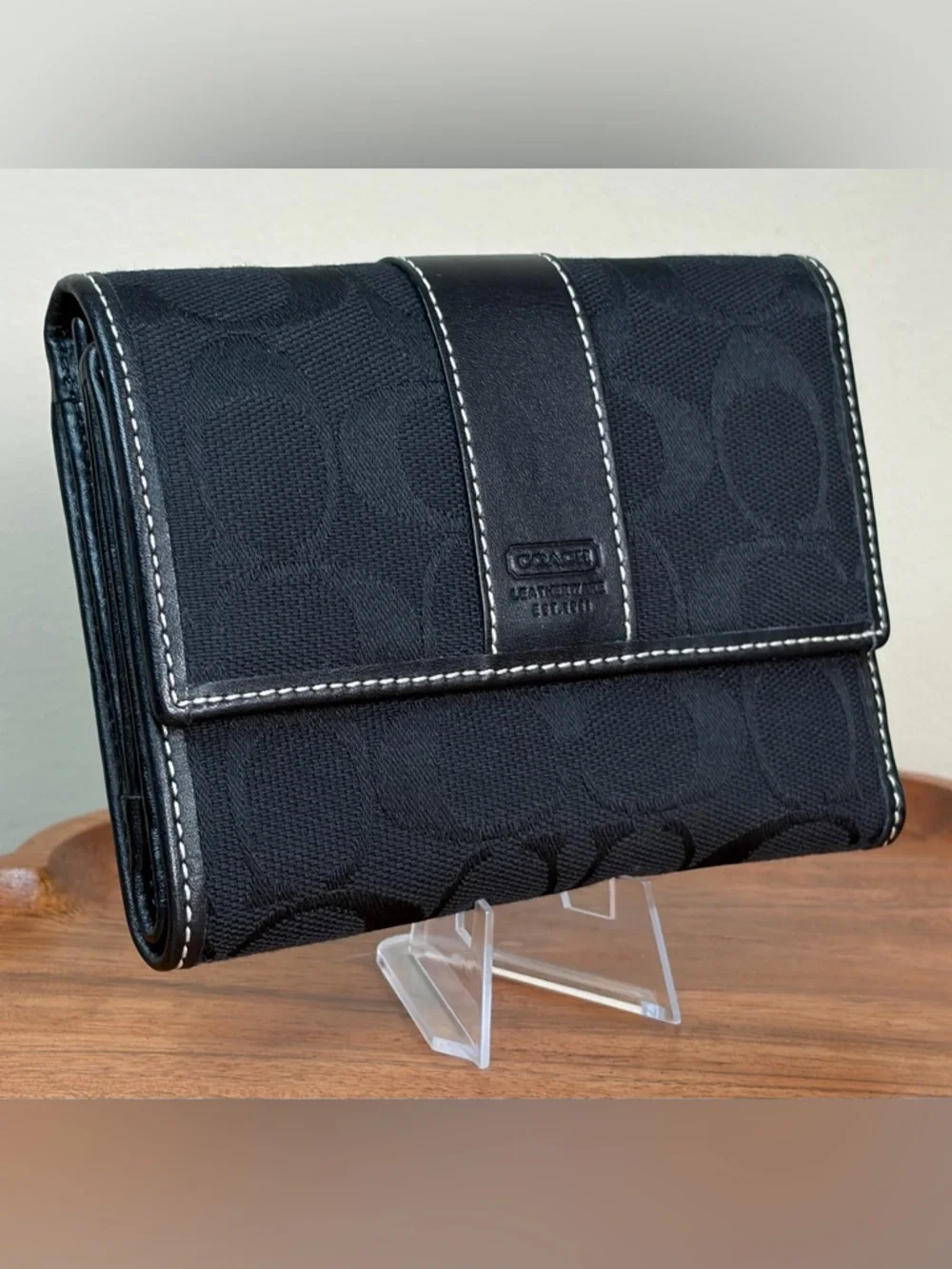 Vintage COACH Signature C Black Jacquard Leather Trifold Wallet Like New